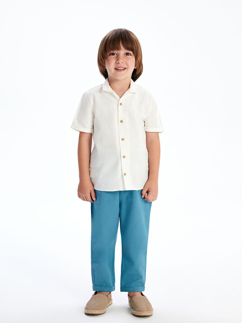LCW Kids شەرت و پانتۆڵی یەخەی شێوە ڕیزۆرت بۆ کوڕان ٢ پاک -S5KY73Z1-Q6K