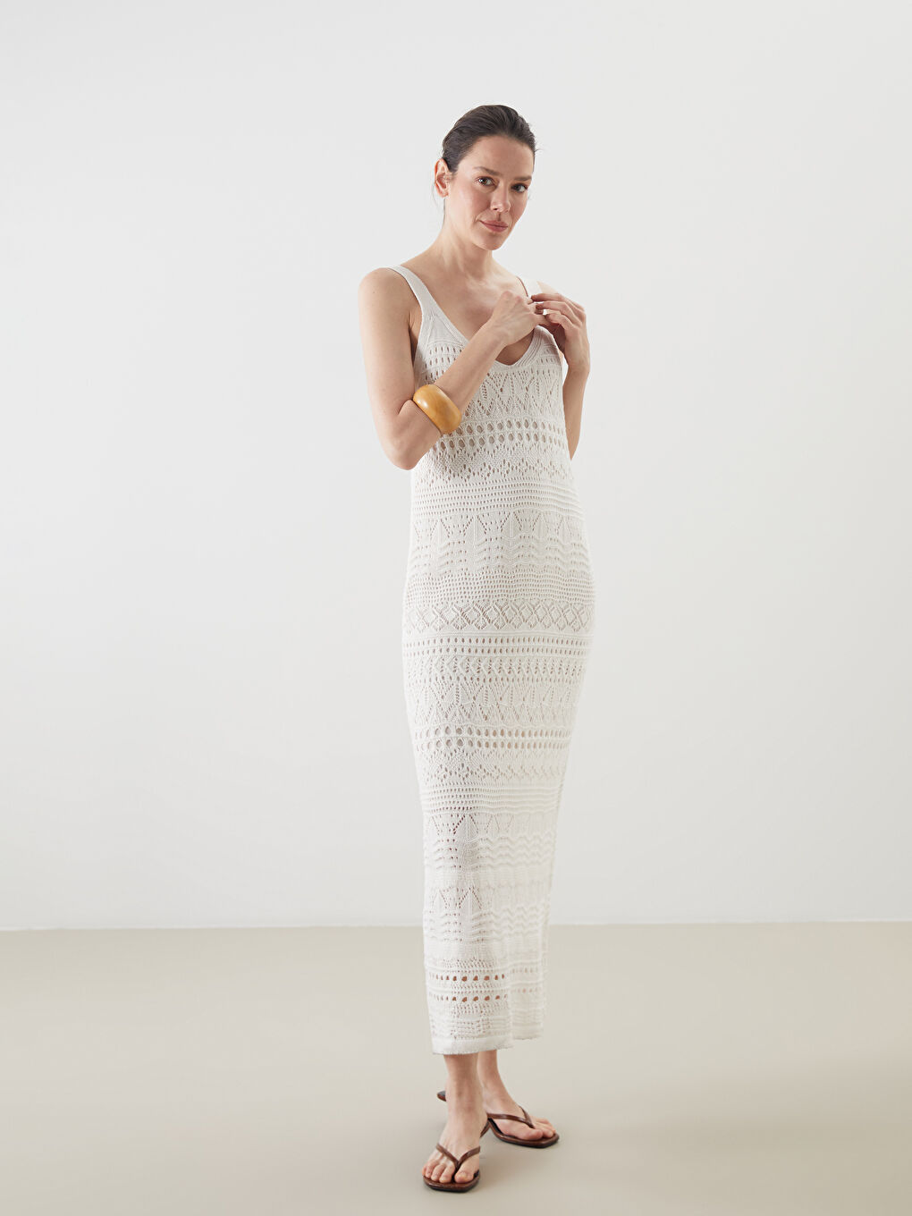 Ekru V Yaka Ajurlu Kadın Triko Elbise