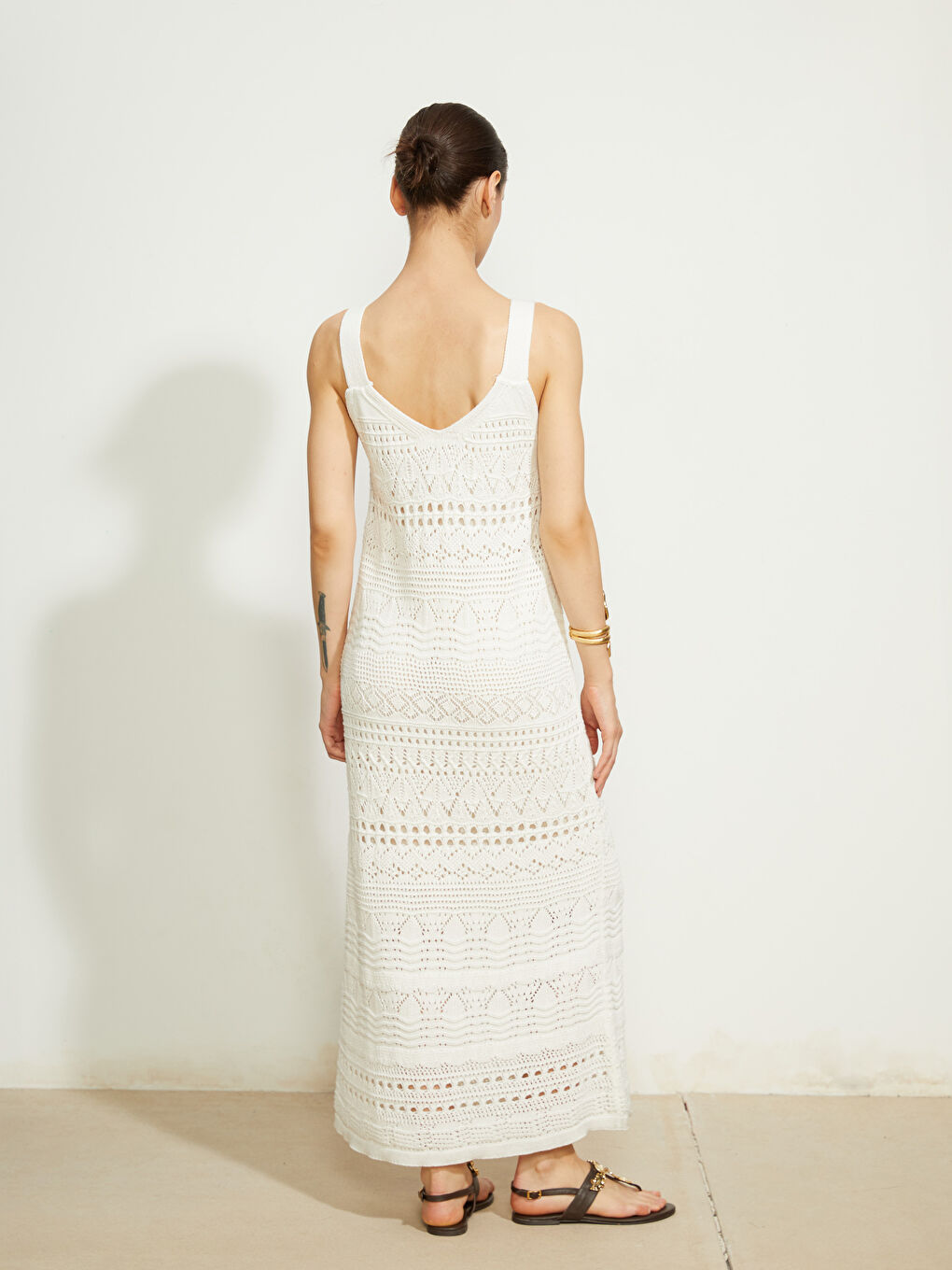 Ekru V Yaka Ajurlu Kadın Triko Elbise-6