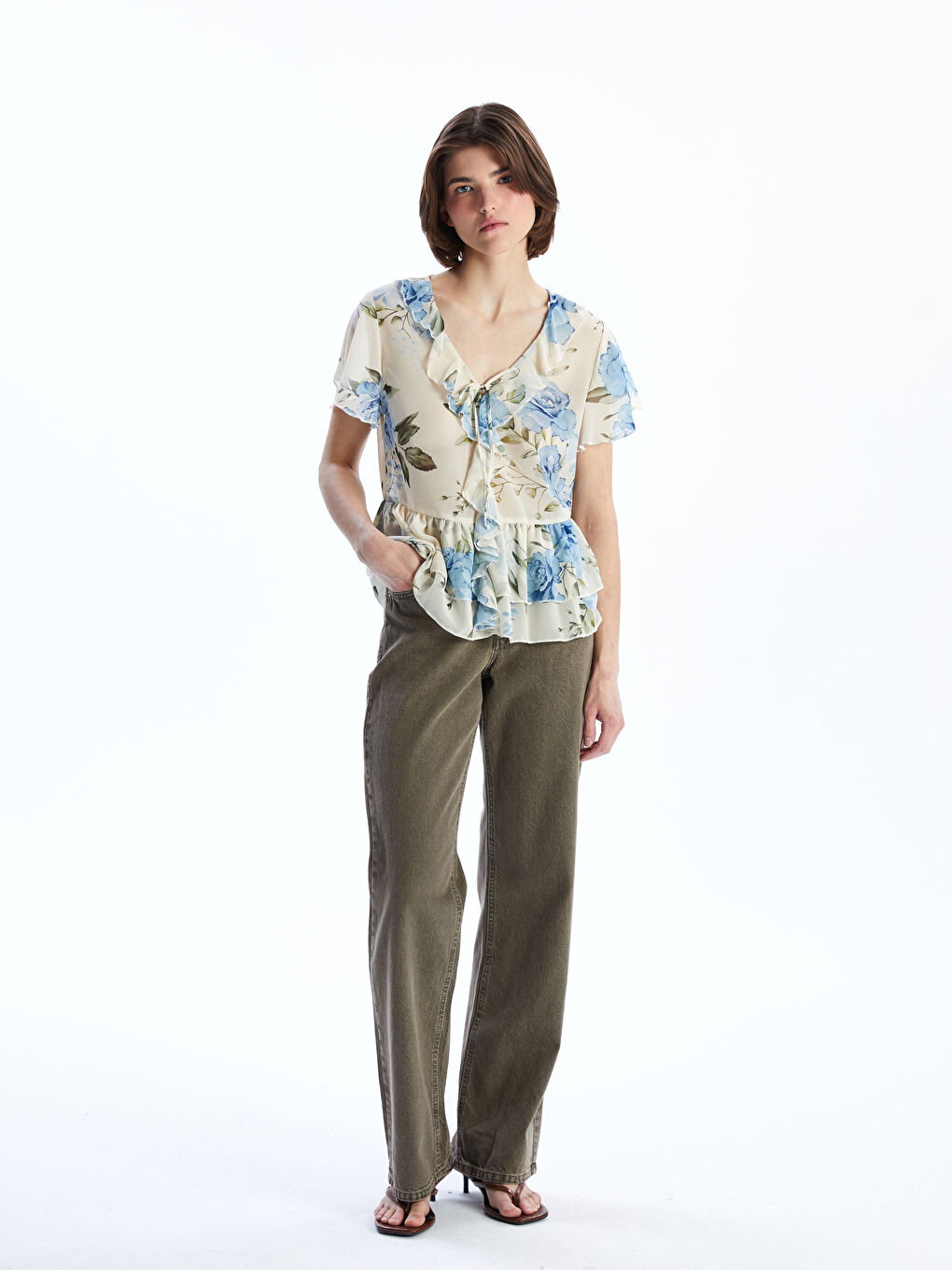 Blouse en Chiffon Florale à Volants et Encolure en V-1