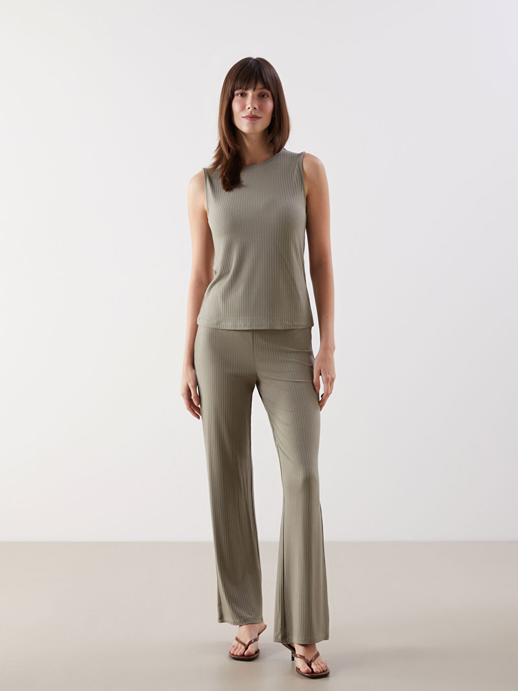 Crew Neck Textured Women's Tank Top -S5L153Z8-RYR