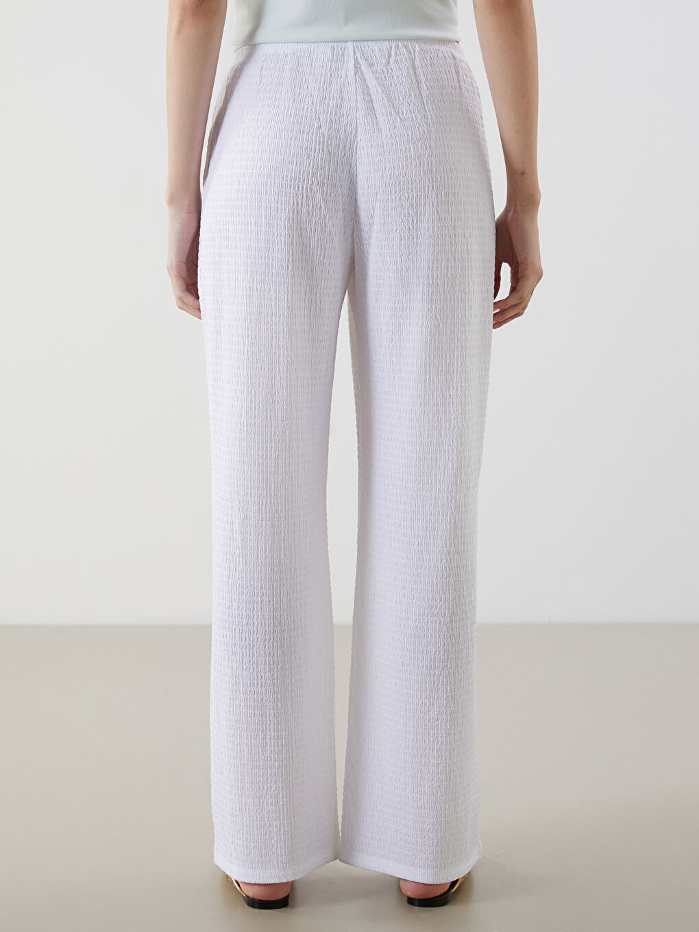 LC Waikiki Elasticated Waist Textured Women's Trousers -S5L204Z8-FFB