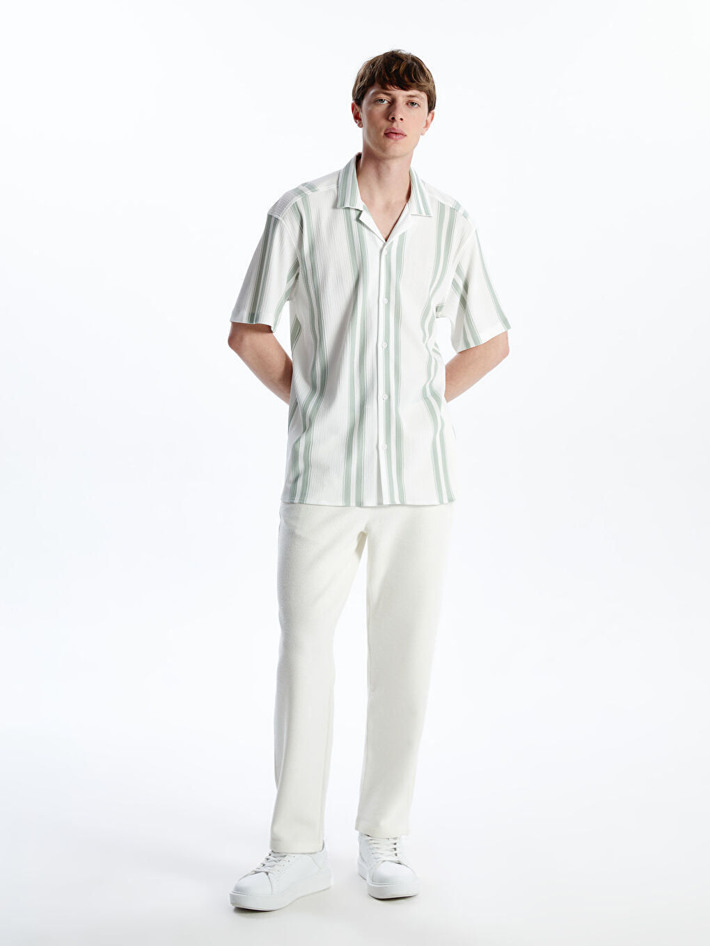 LCW Vision Regular Fit Short Sleeve Striped Dobby Fabric Men's Shirt -W55577Z8-GU2