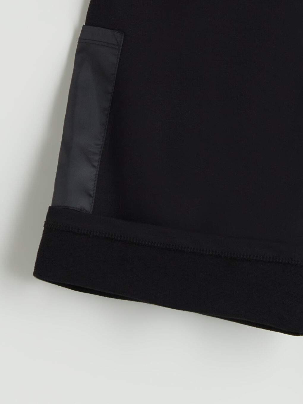 Siyah Beli Lastikli Kız Çocuk Kargo Şort-3