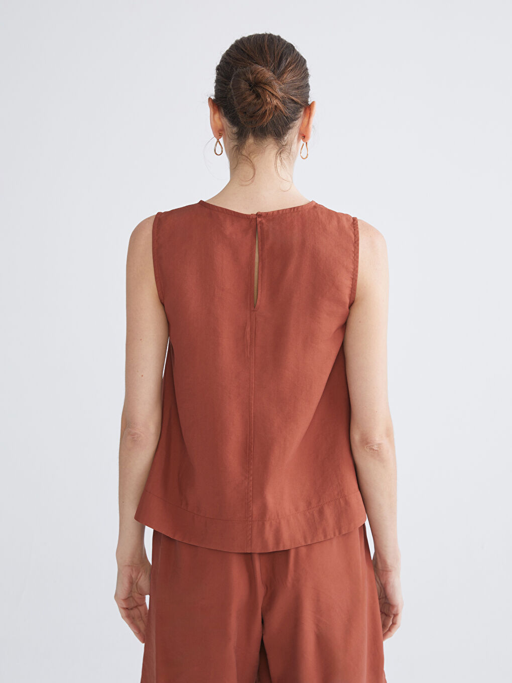 Kahverengi Bisiklet Yaka Modal Karışımlı Bluz-4