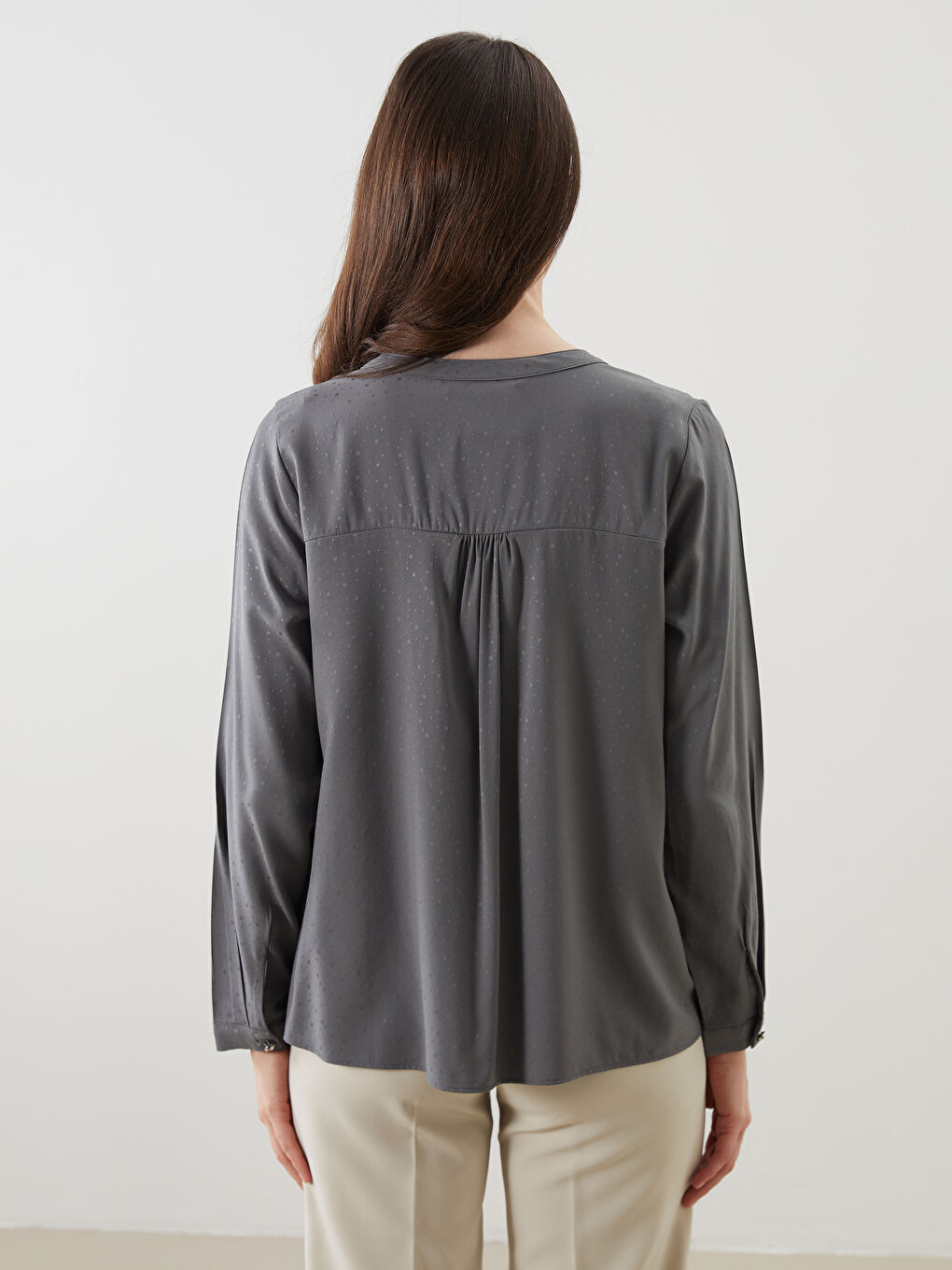 Haki Kaçık Yaka Desenli Kadın Bluz-3