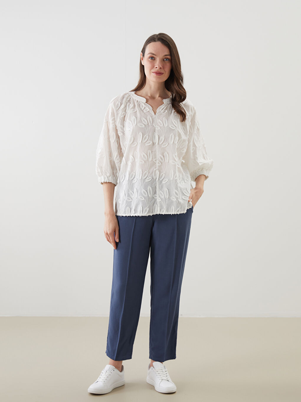 LCW Grace Notch Neck Embroidered Women's Blouse -S5L402Z8-FFB