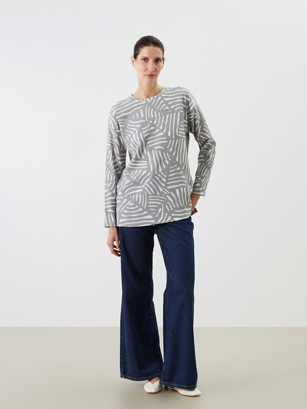 LCWAIKIKI Classic Crew Neck Patterned Women's Tunic -S5L583Z8-LRW