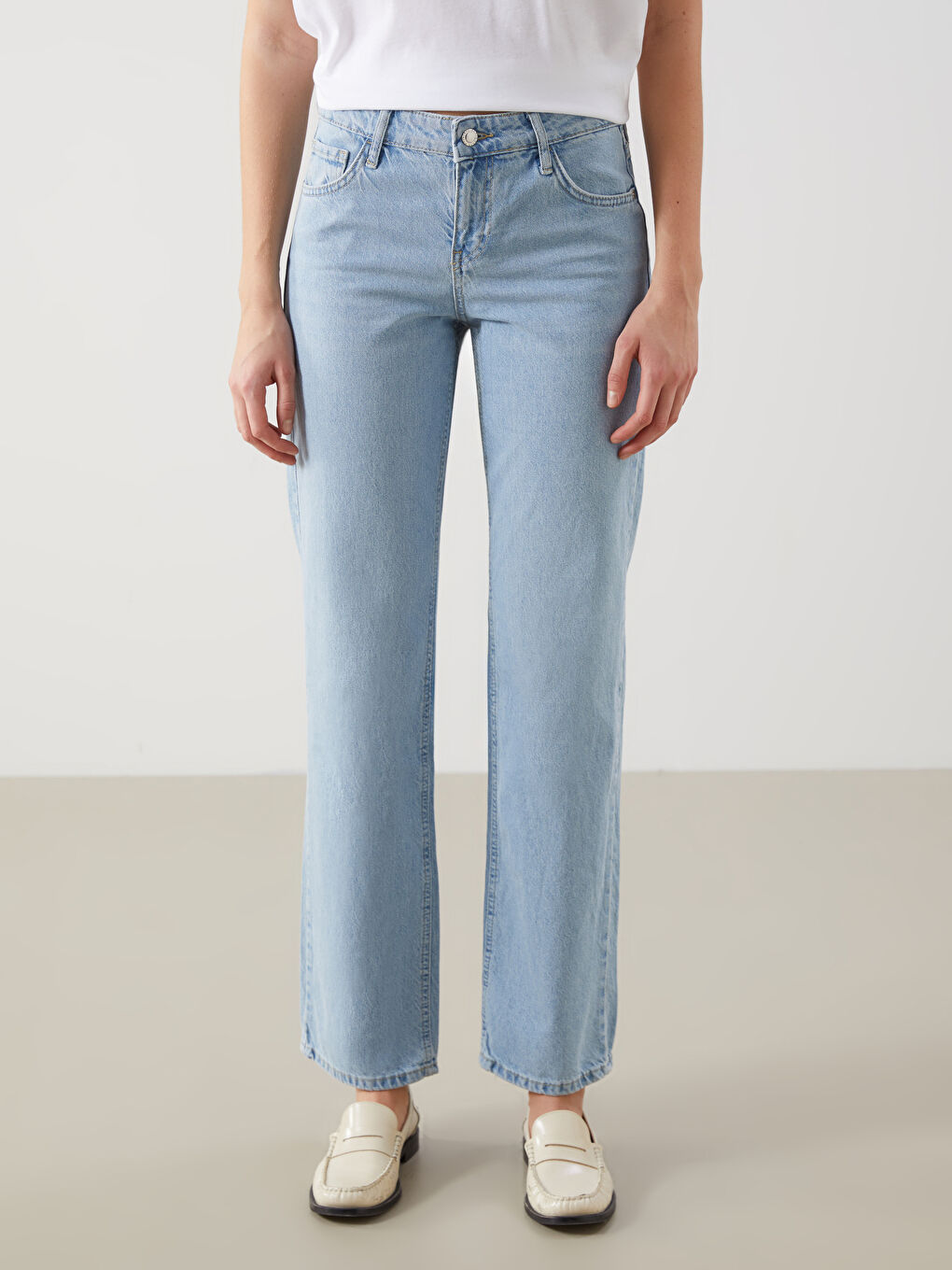 Straight Fit Women's Jeans-1