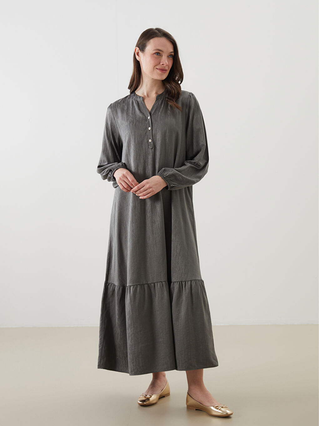 Haki Kaçık Yaka Desenli Elbise