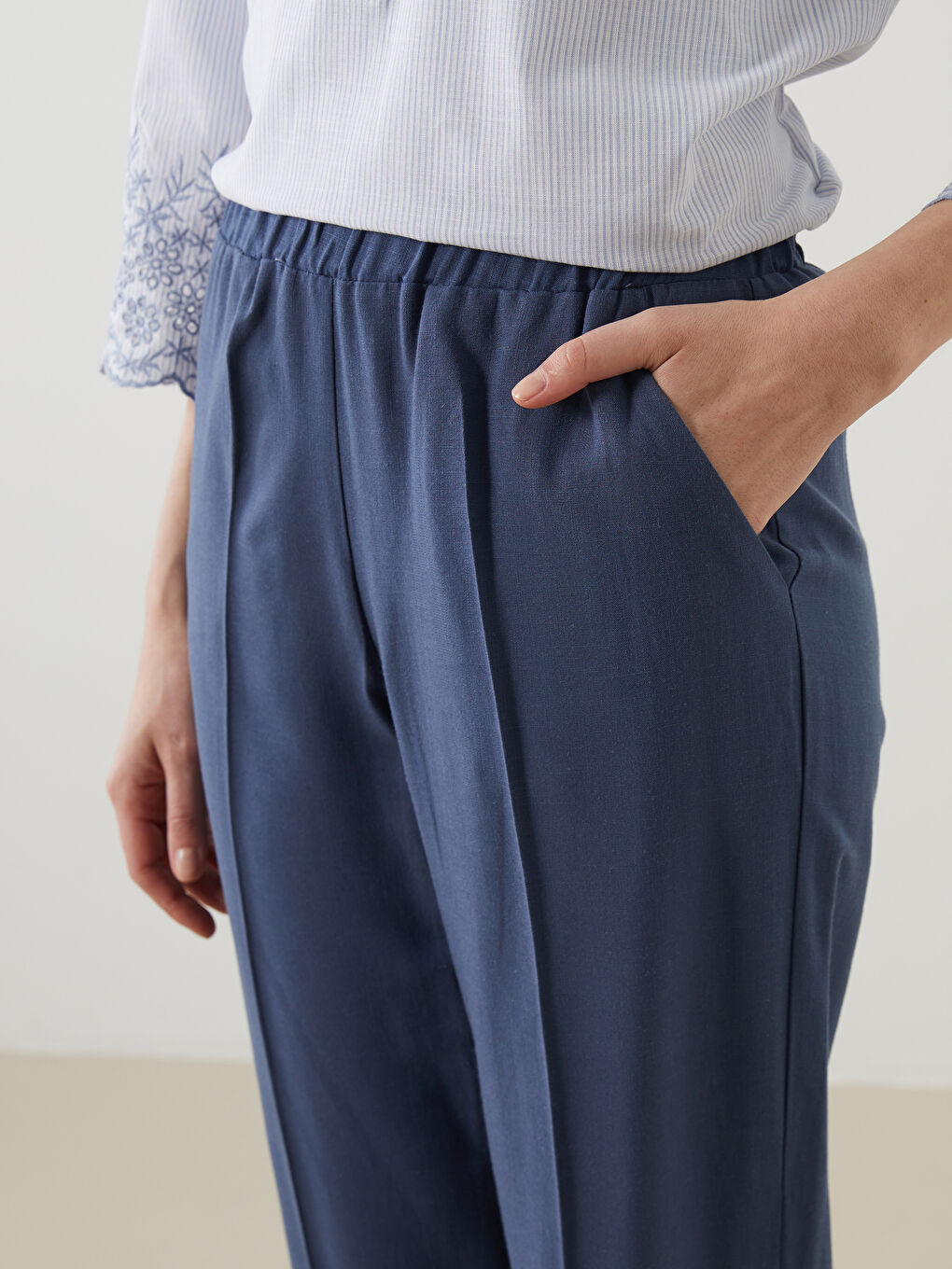İndigo Beli Lastikli Keten Karışımlı Kadın Pantolon-4