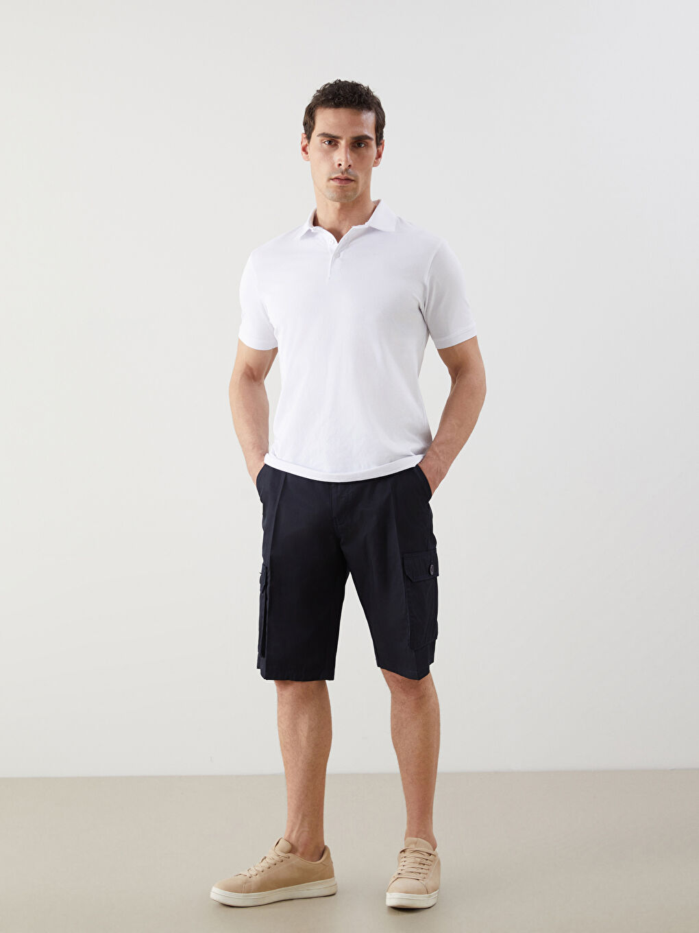 Siyah Standart Kalıp Erkek Kargo Şort
