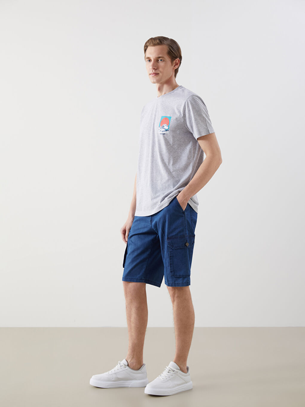 Mavi Standart Kalıp Erkek Kargo Şort