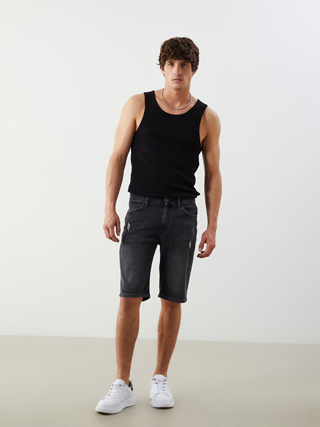 LCW Jeans Antrasit Standart Kalıp Erkek Jean Şort