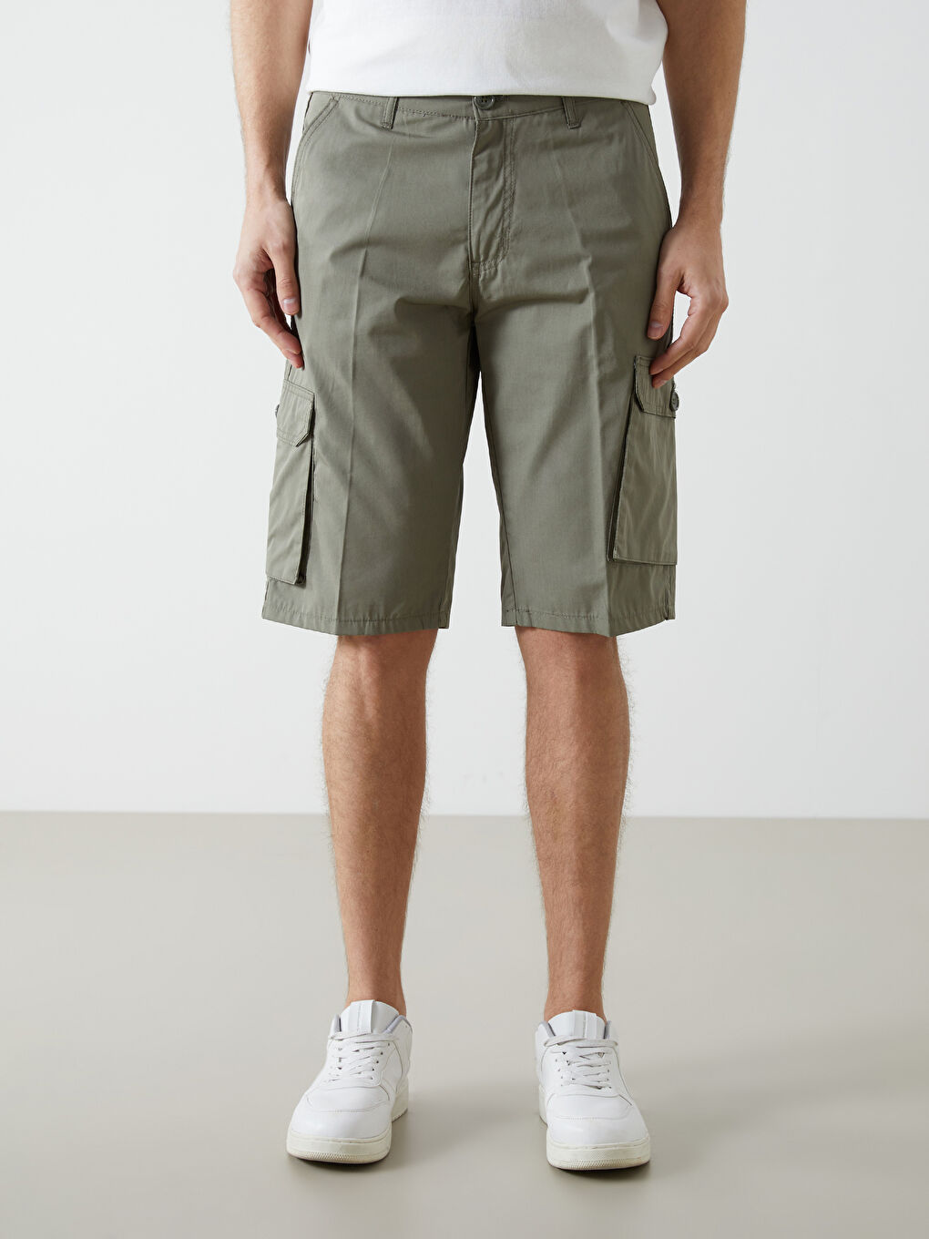 Yeşil Standart Kalıp Gabardin Erkek Kargo Şort-1