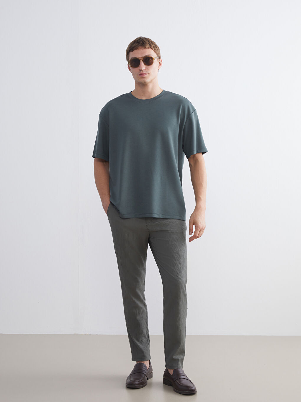 تي شيرت رجالي بكم قصير وكول مدور-1