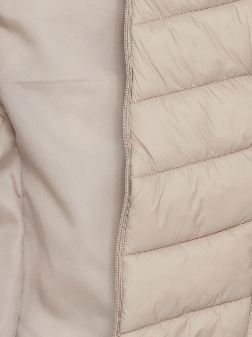 Bej Kapüşonlu Kadın Şişme Yelek-11