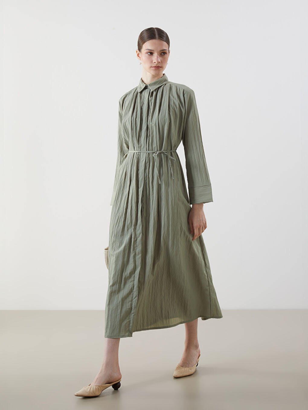 LCW Modest Yeşil Oversize Dokulu Kadın Gömlek Elbise