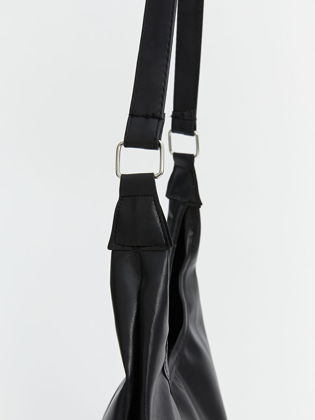 Siyah Deri Görünümlü Kadın Omuz Çantası-2