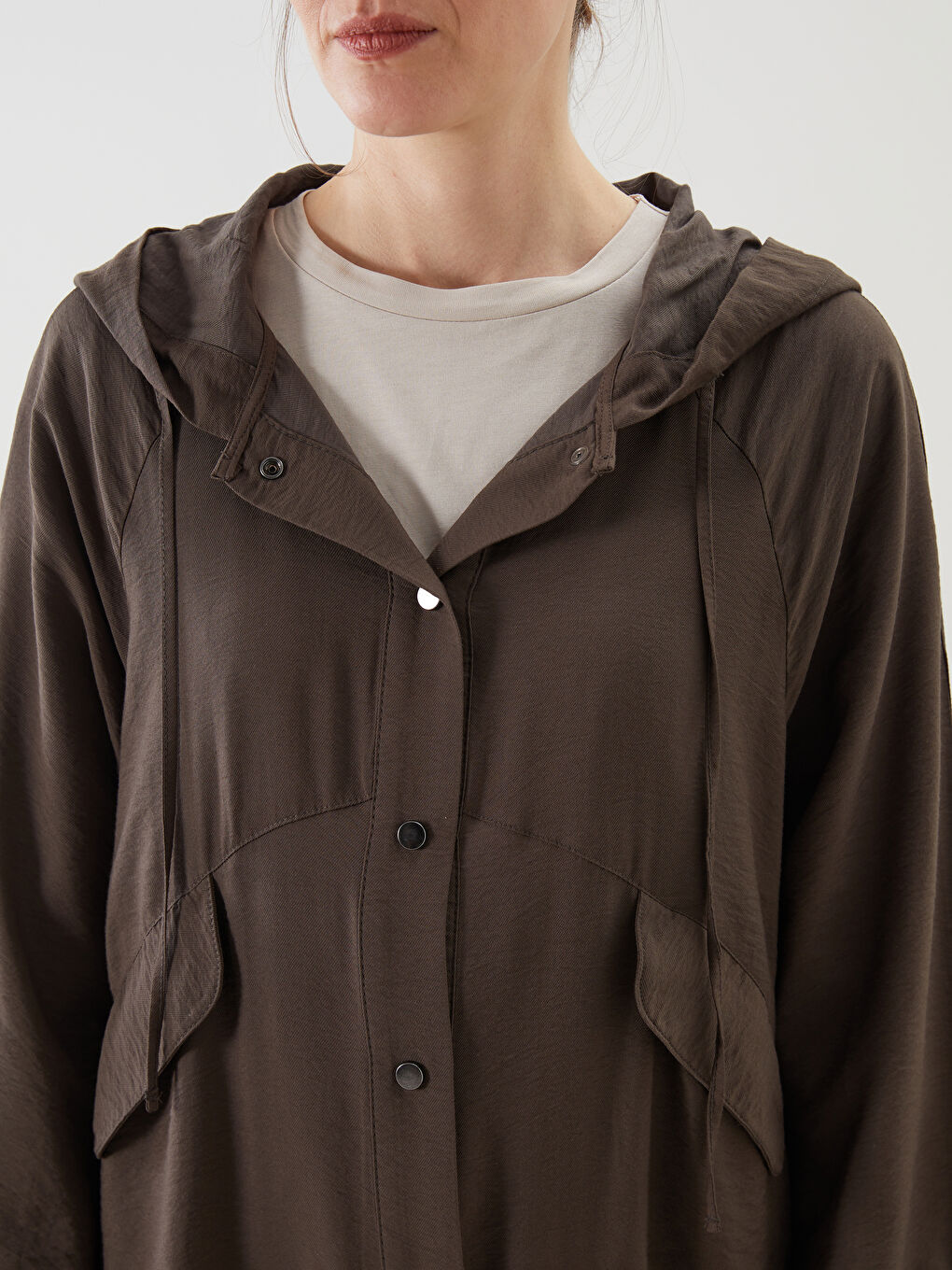 LCWAIKIKI Classic Kahverengi Kapüşonlu Oversize Kadın Ceket - 2