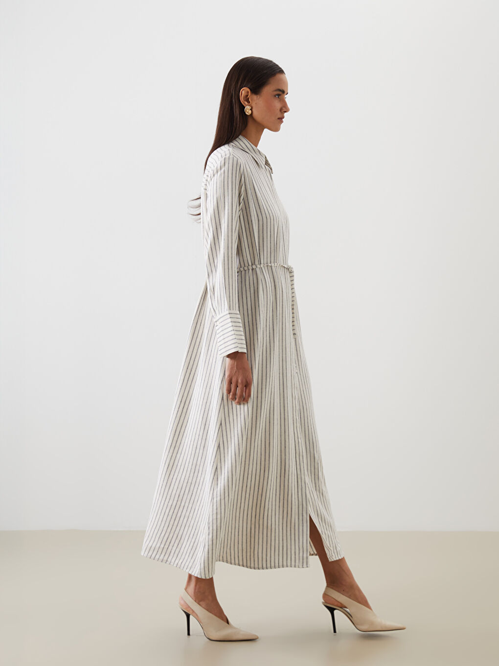 Bej Çizgili Keten Karışımlı Gömlek Elbise