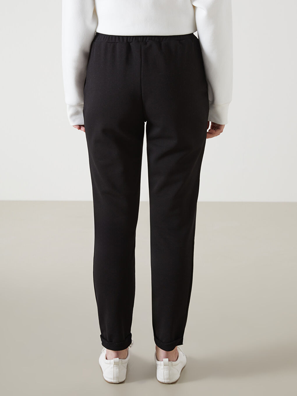 Women's Sweatpants with Elastic Waist-3