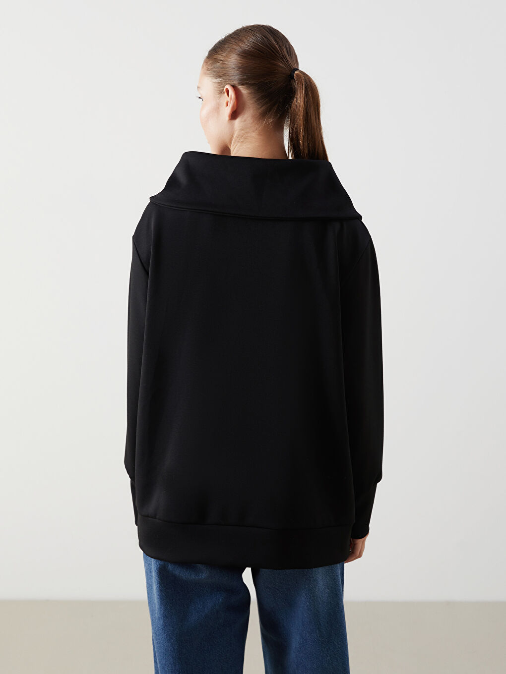 Siyah Dik Yaka Oversize Kadın Sweatshirt Tunik-3