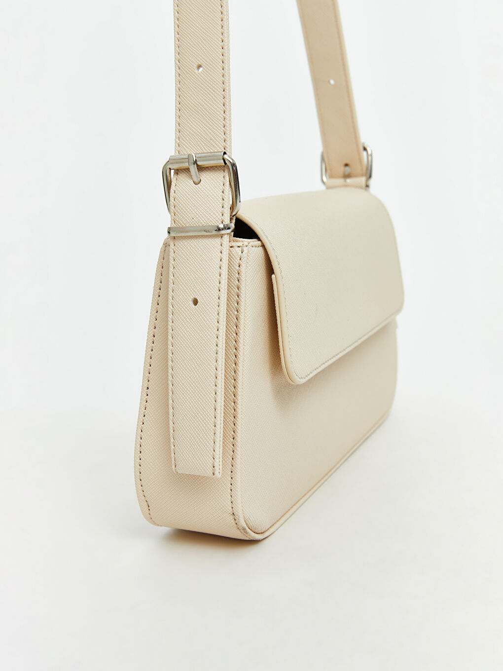 Bej Deri Görünümlü Kadın Baget Çanta-3