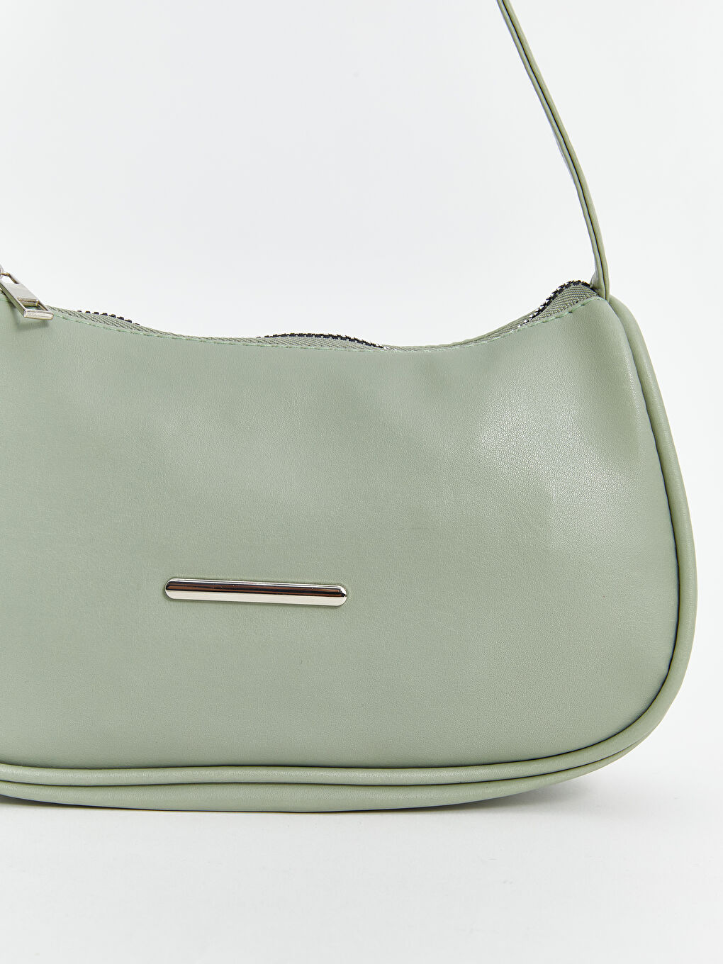 Yeşil Deri Görünümlü Kadın Baget Çanta-1