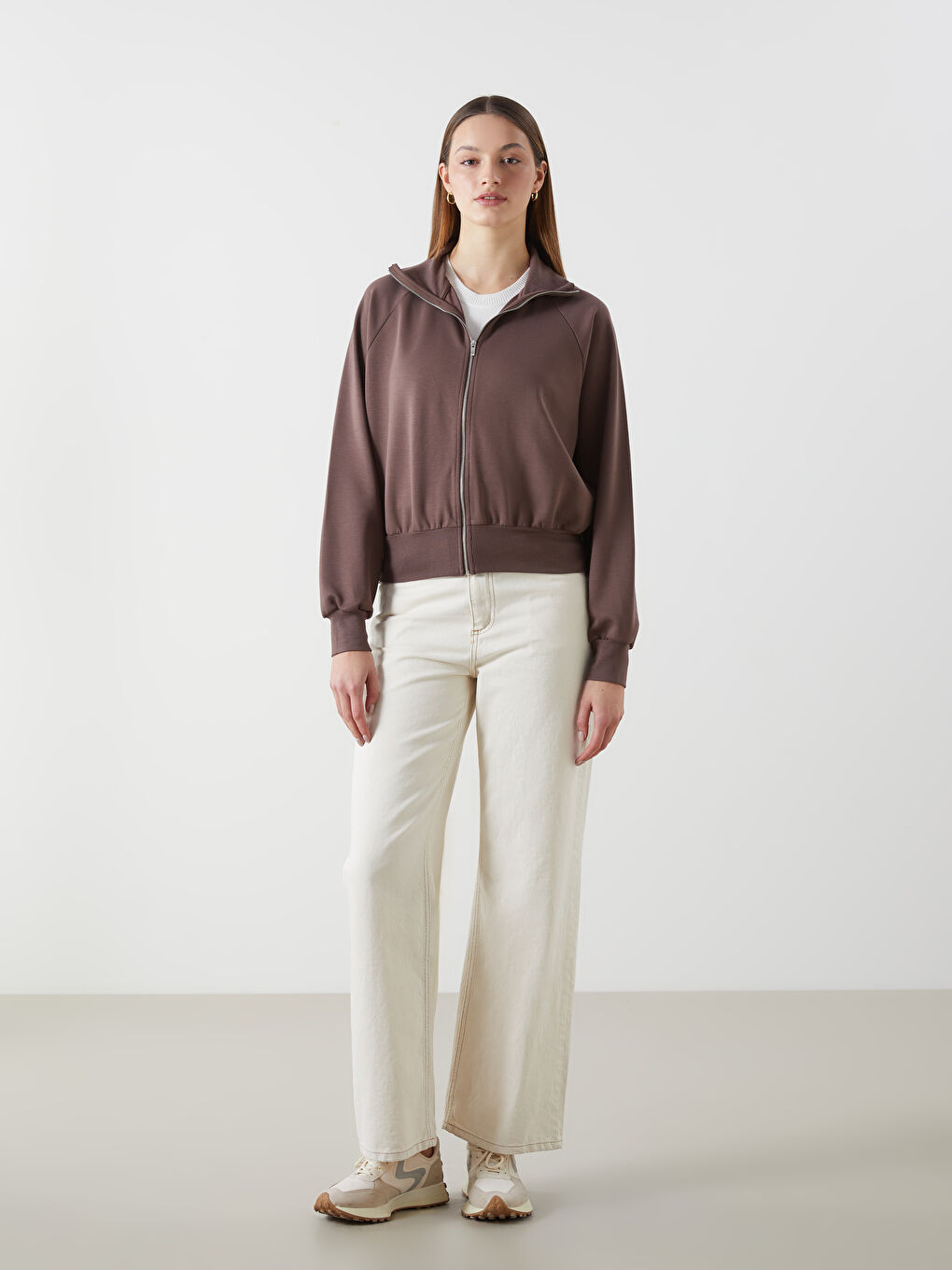 Kahverengi Dik Yaka Oversize Kadın Fermuarlı Sweatshirt-1