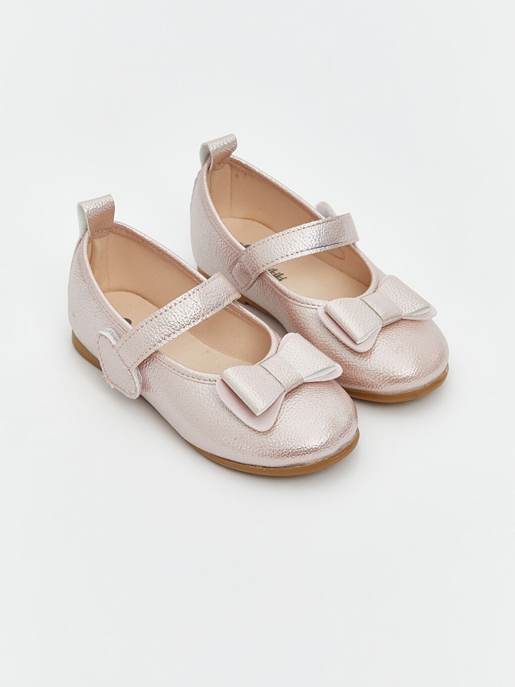 Pembe Fiyonk Detaylı Kız Çocuk Babet