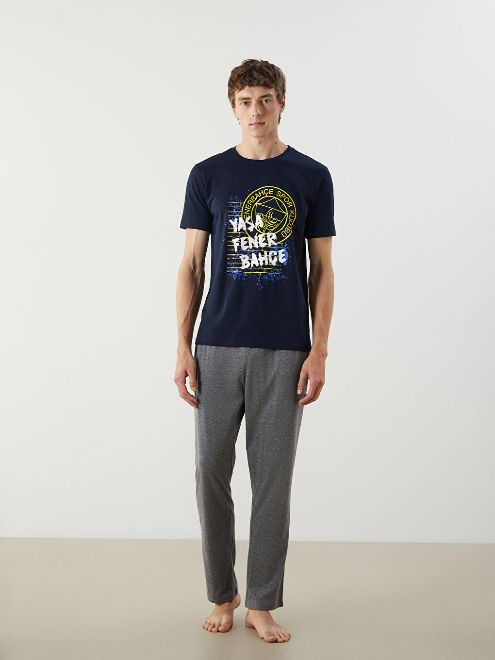 LC WAIKIKI Lacivert Standart Kalıp Fenerbahçe Baskılı Erkek Pijama Takımı - 1