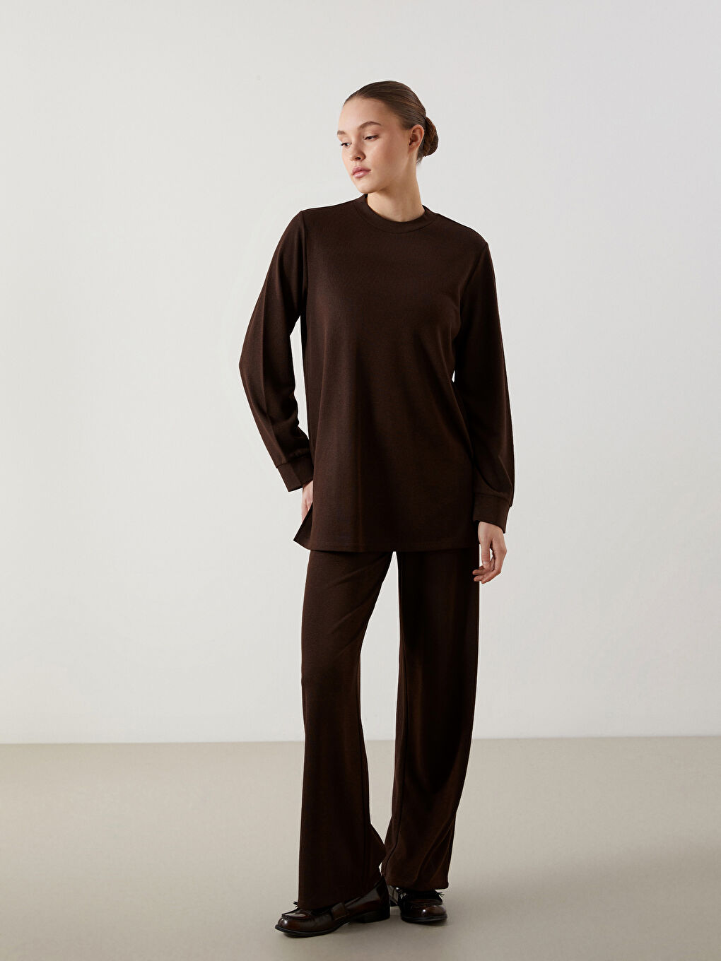 Kahverengi Bisiklet Yaka Parlak Görünümlü Kadın Tunik-1