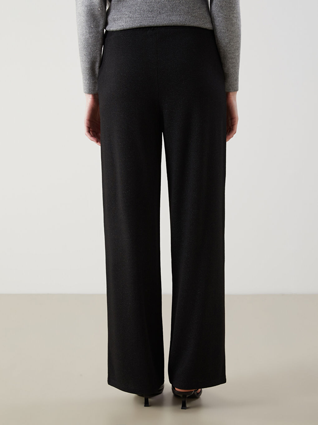 Siyah Beli Lastikli Geniş Paça Kadın Pantolon-3