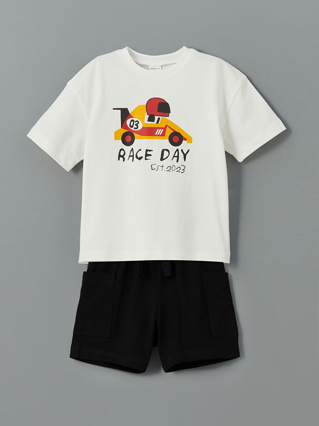 Beyaz Baskılı Pamuklu Erkek Çocuk Tişört ve Şort 2'li