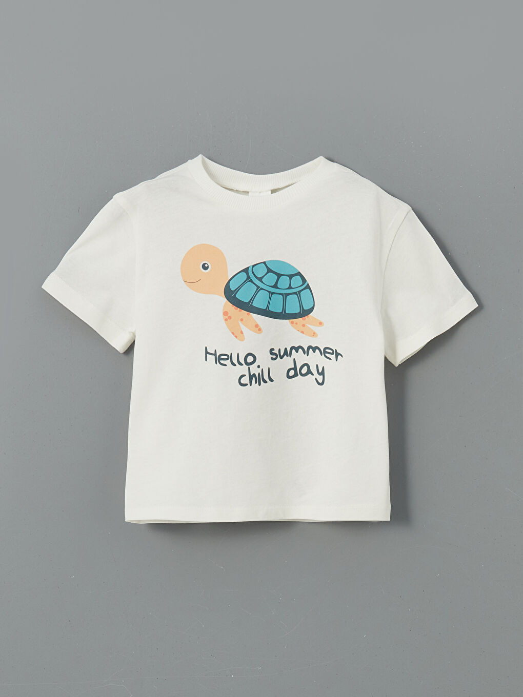 Beyaz Kaplumbağ Baskılı Erkek Çocuk Tişört
