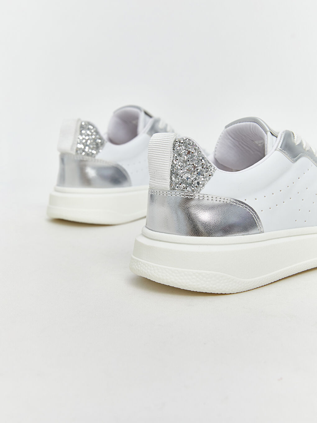 Gri Bağcıklı Kadın Spor Ayakkabı-4