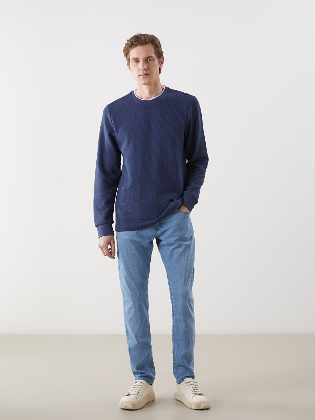 Crew Neck Long Sleeve Men's Sweatshirt -S5LL23Z8-Z8W