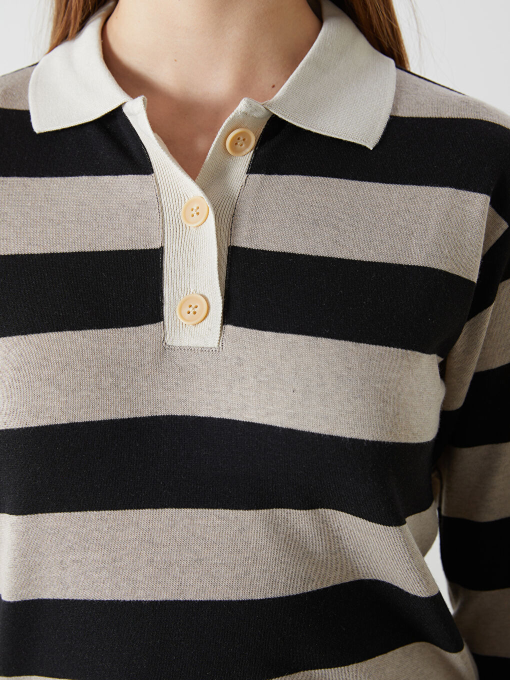 Bej Polo Yaka Çizgili Kadın Tişört-2