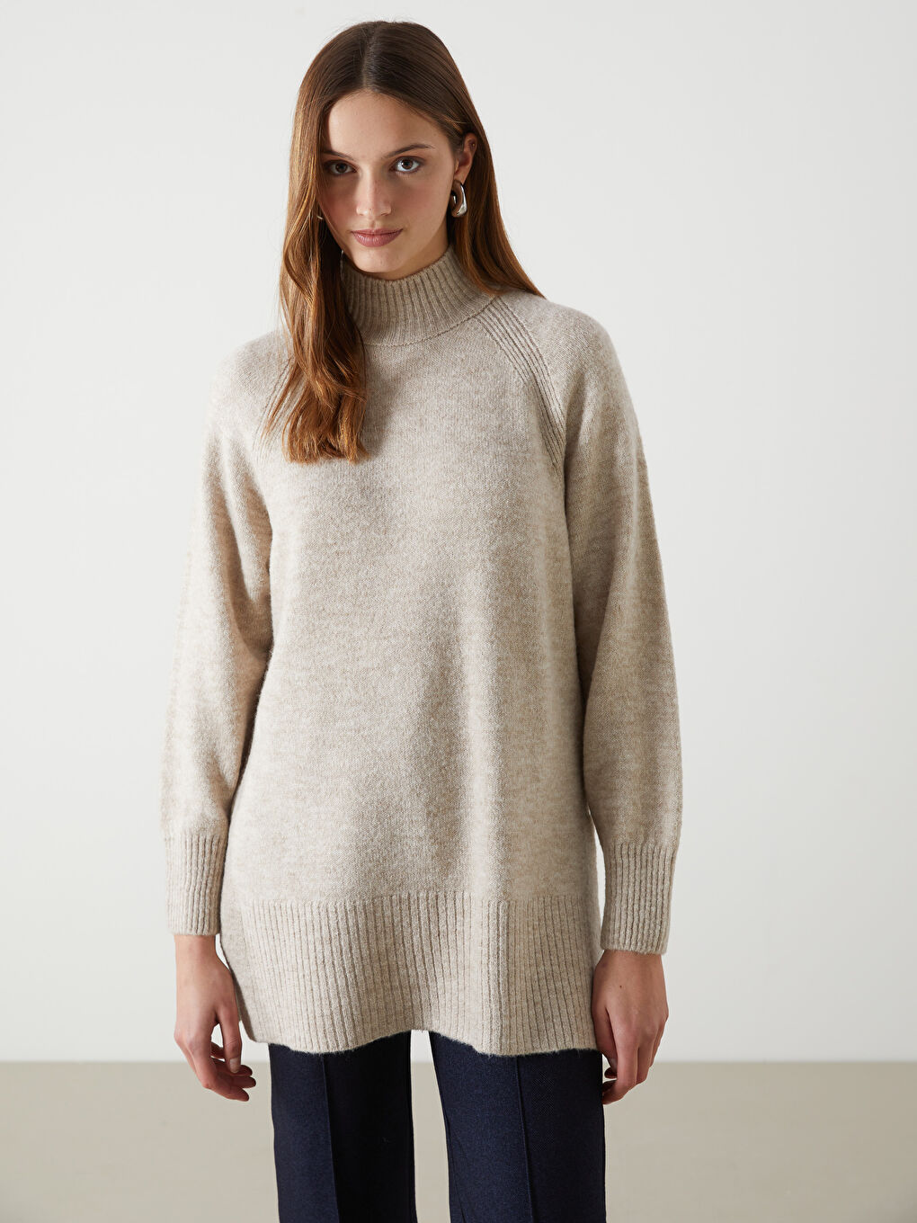 LCW Modest Ekru Dik Yaka Oversize Kadın Triko Tunik