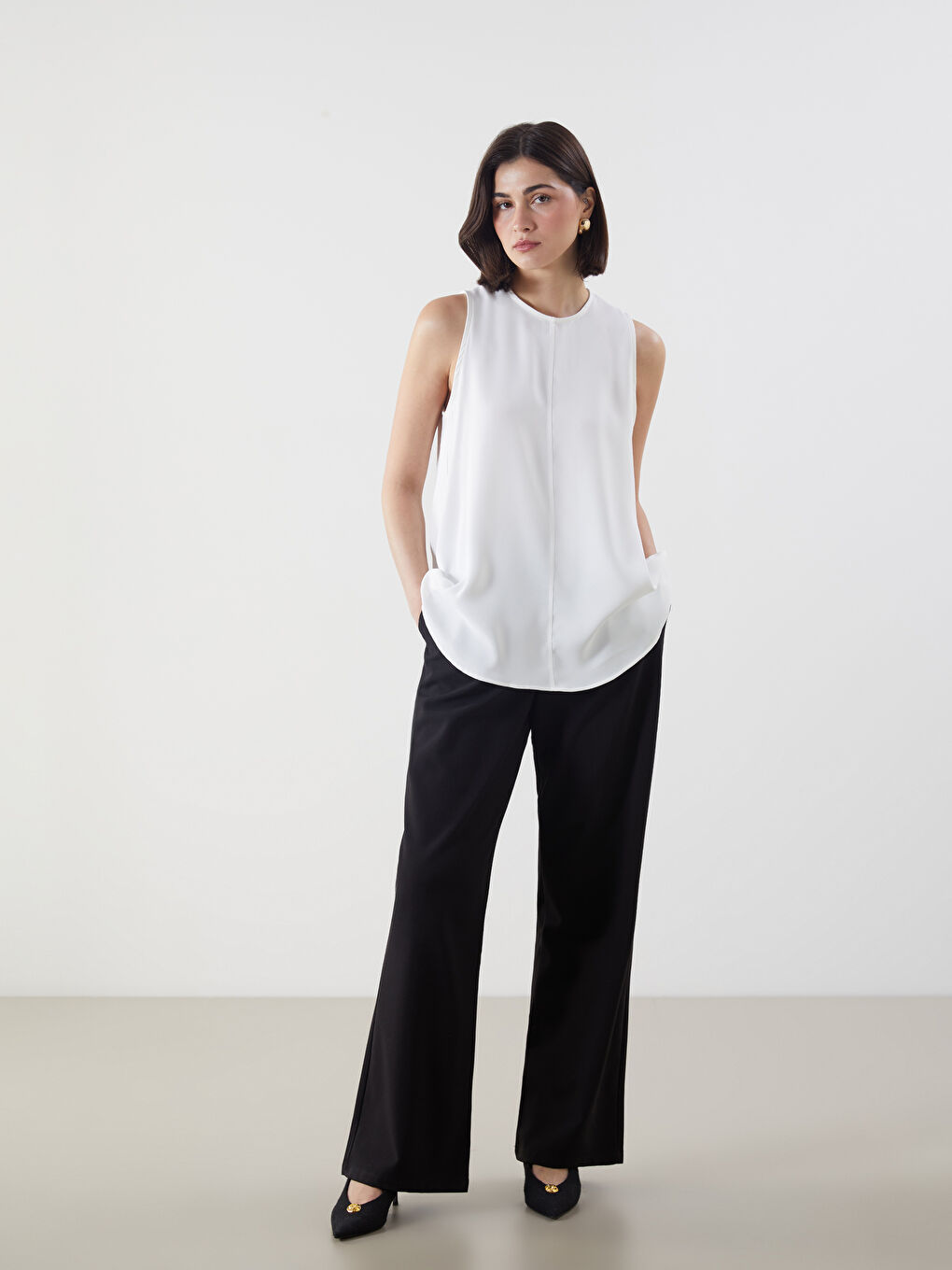 Ekru Bisiklet Yaka Kadın Bluz-1