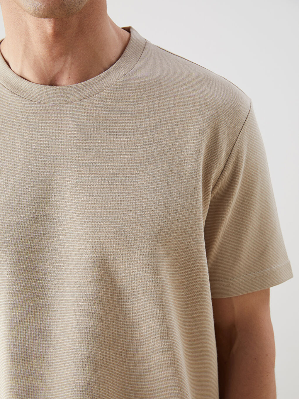 LCWAIKIKI Classic Crew Neck Men's T-Shirt -S5LP52Z8-LE8