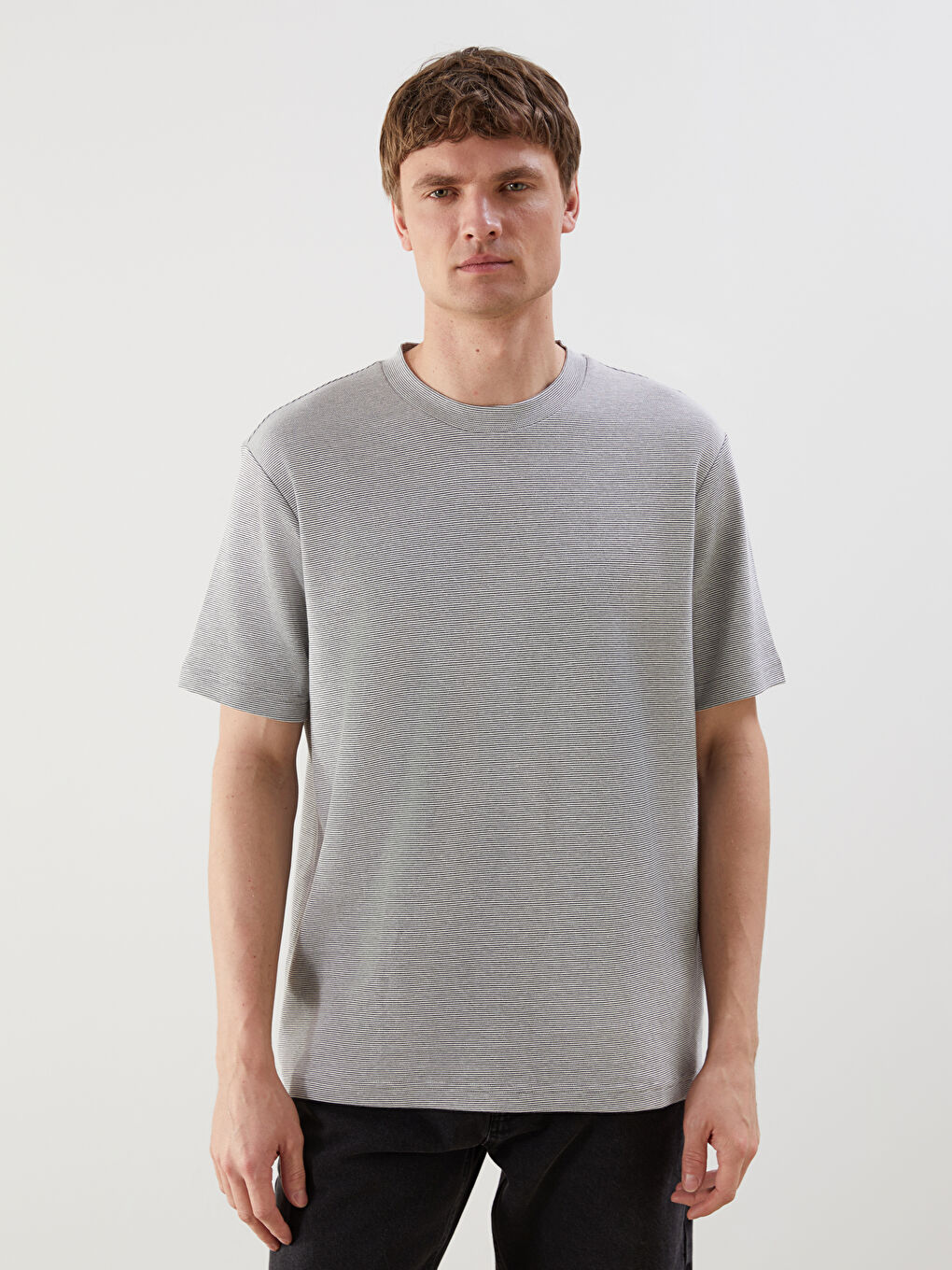 Siyah Bisiklet Yaka Erkek Tişört