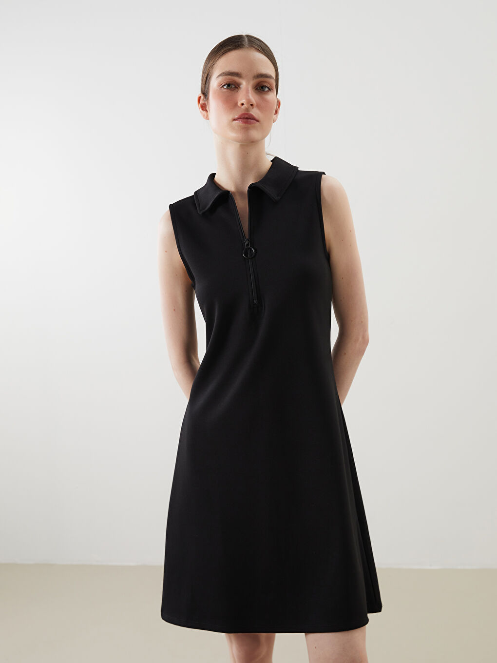 Siyah Polo Yaka A Kesim Elbise-1