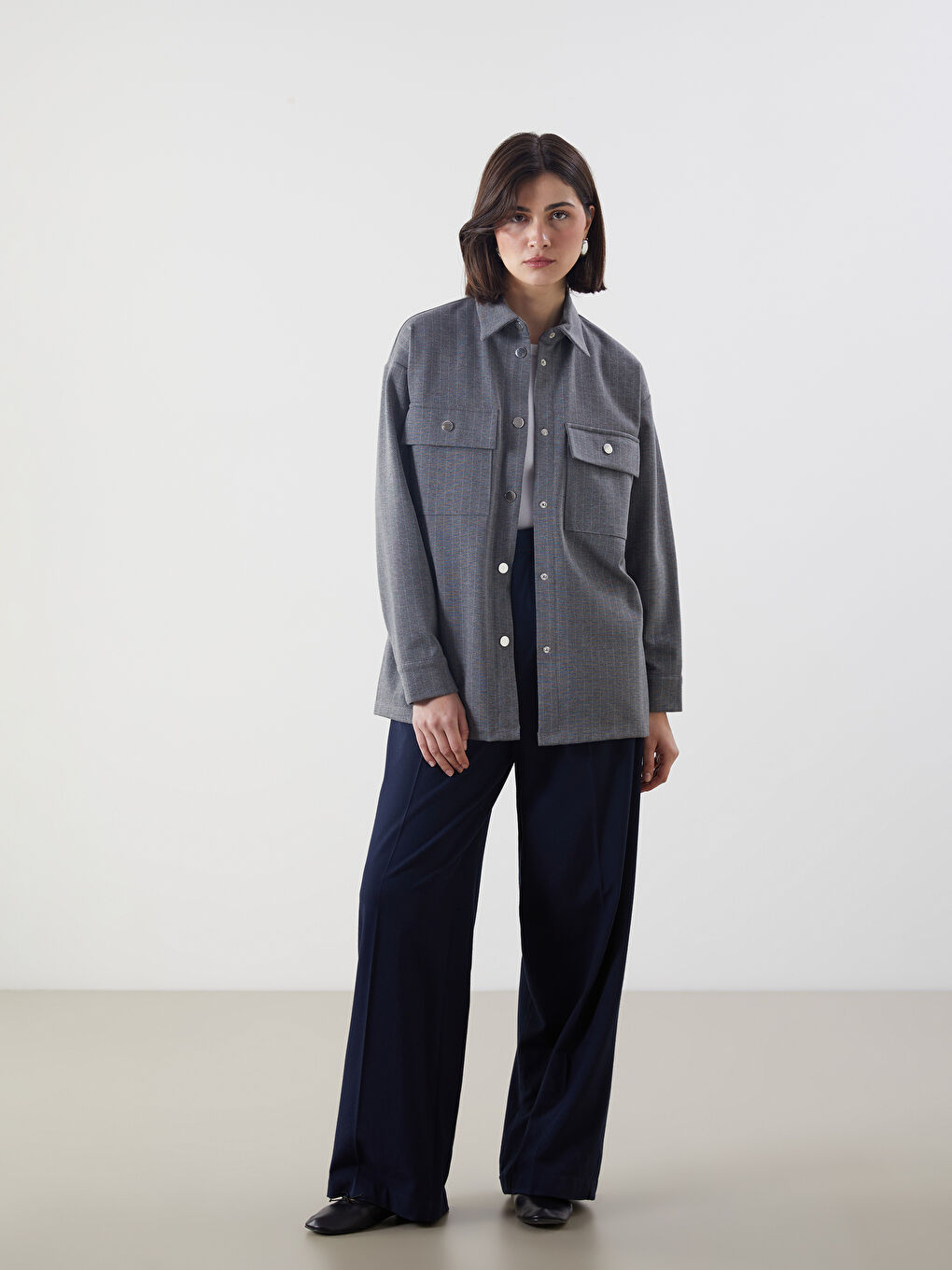 Gri Çizgili Oversize Kadın Gömlek Ceket-1