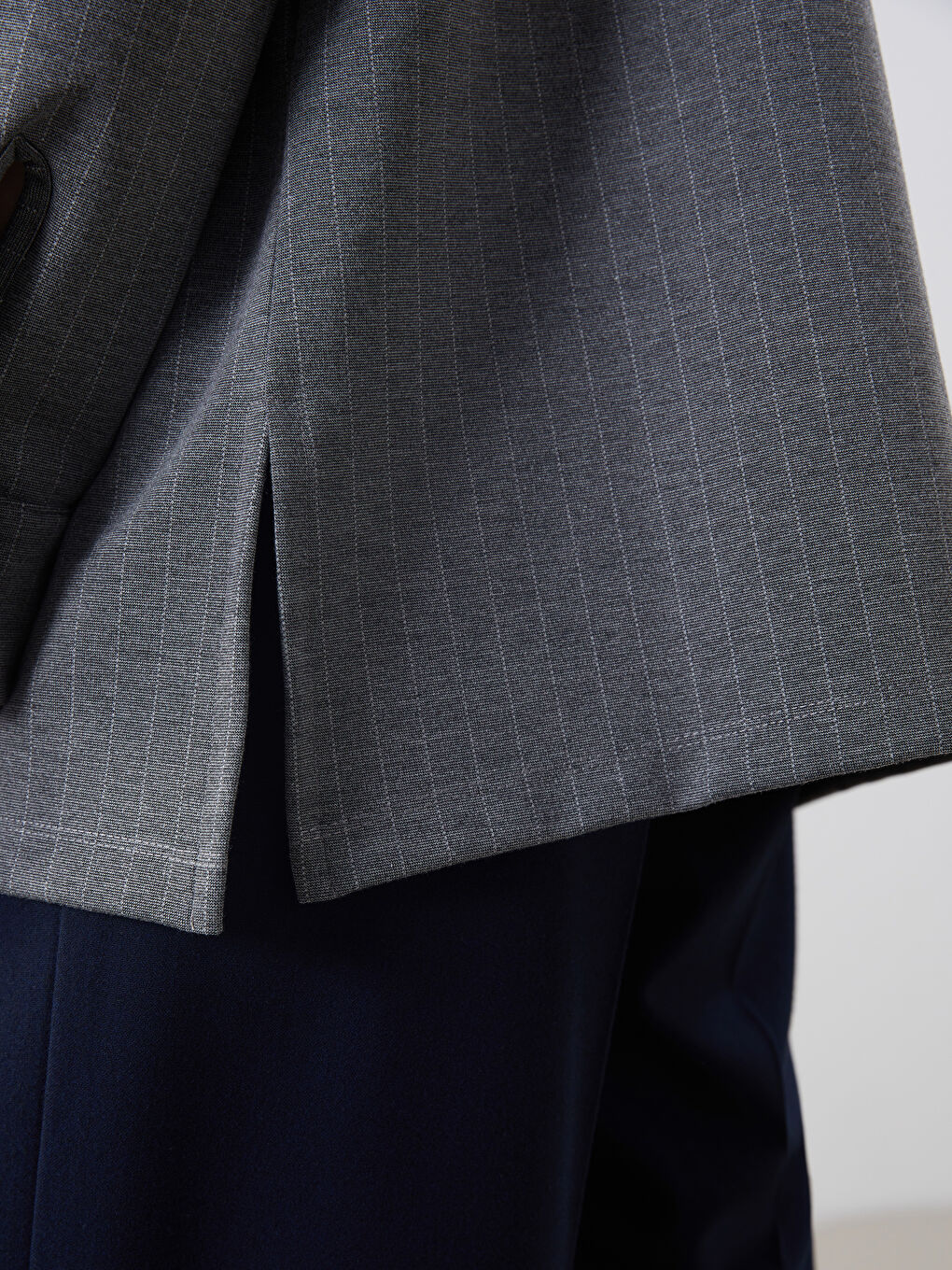 Gri Çizgili Oversize Kadın Gömlek Ceket-2