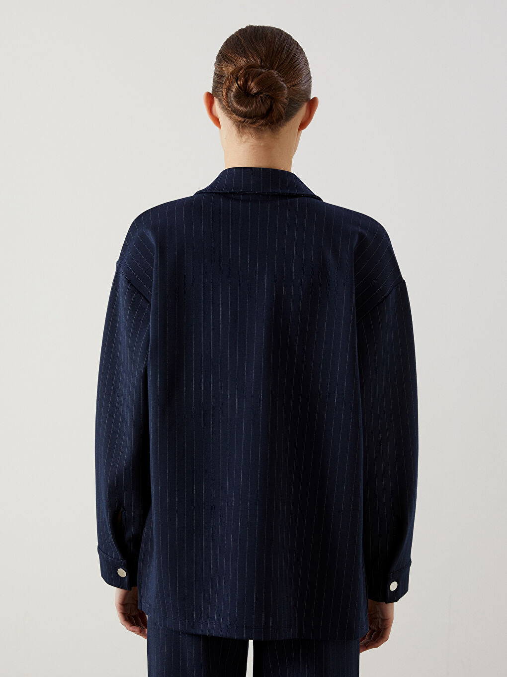 LCW Modest Lacivert Çizgili Oversize Kadın Gömlek Ceket - 3