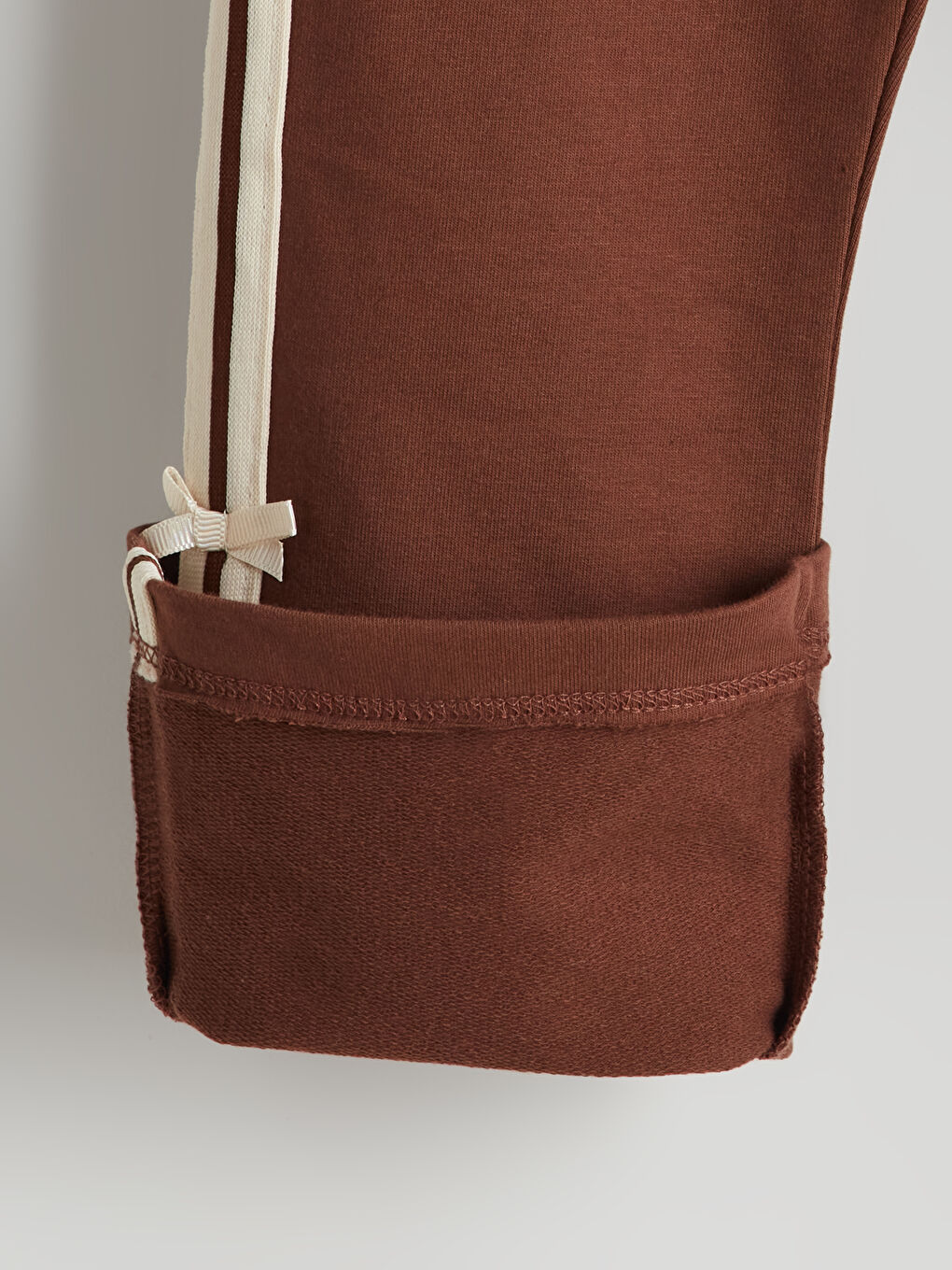 Kahverengi Beli Lastikli Kurdele Detaylı Kız Çocuk Tayt-2