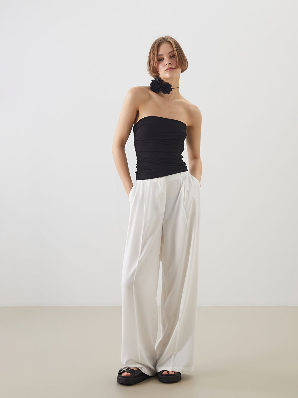 Beyaz Keten Karışımlı Kadın Pileli Pantolon