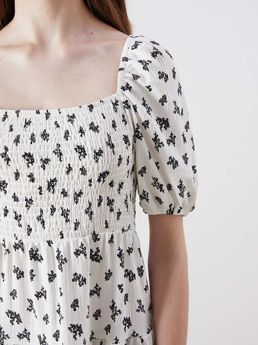 عەزیی مینیی کەتکەت بە یاخەی چوارگۆشە و قۆڵی بالۆنی-2